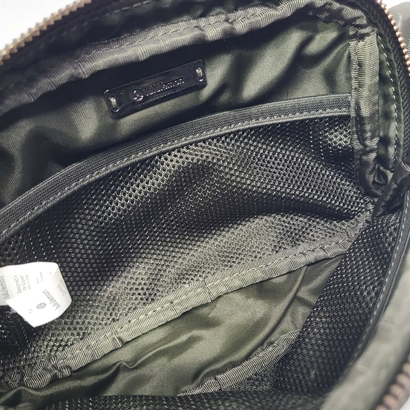 Lululemon Everywhere Belt Bag Heritage Camo Jacquard Dark Olive Sargent Green OG - Picture 14 of 16